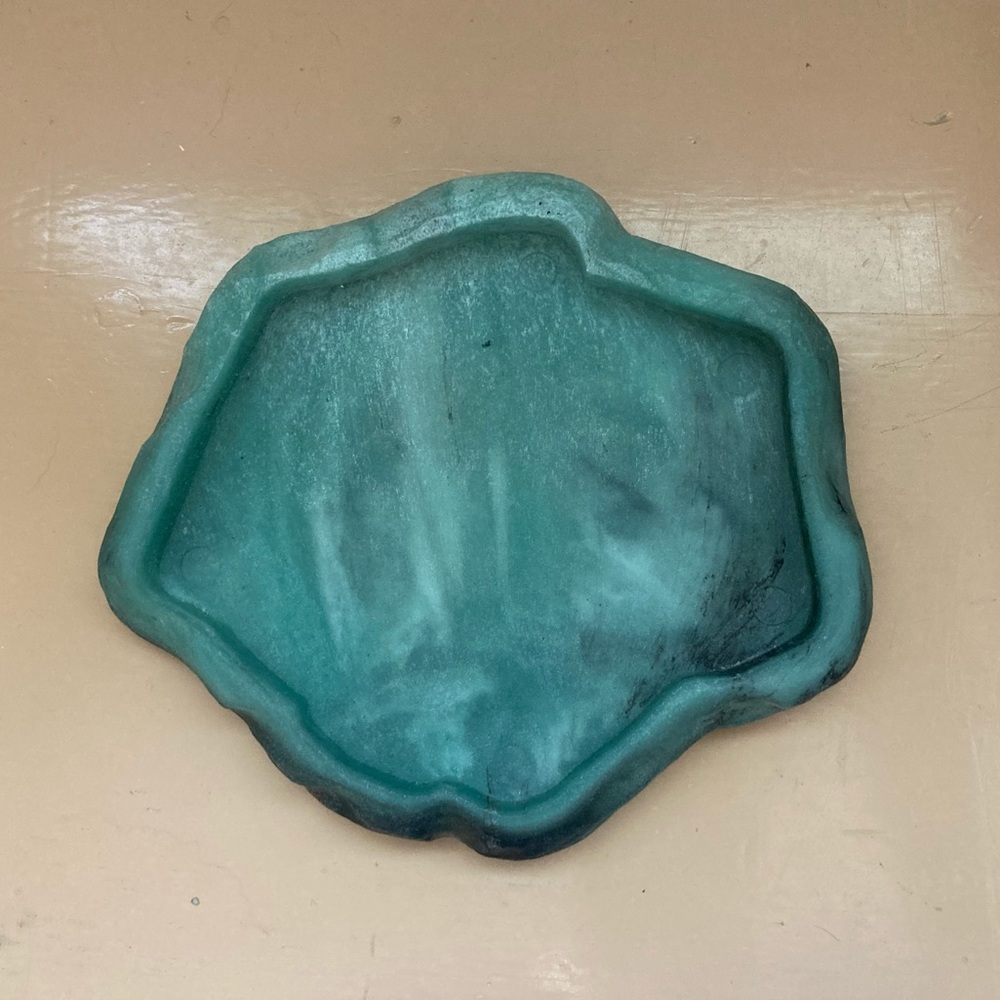 NWOT Reptile water dish.